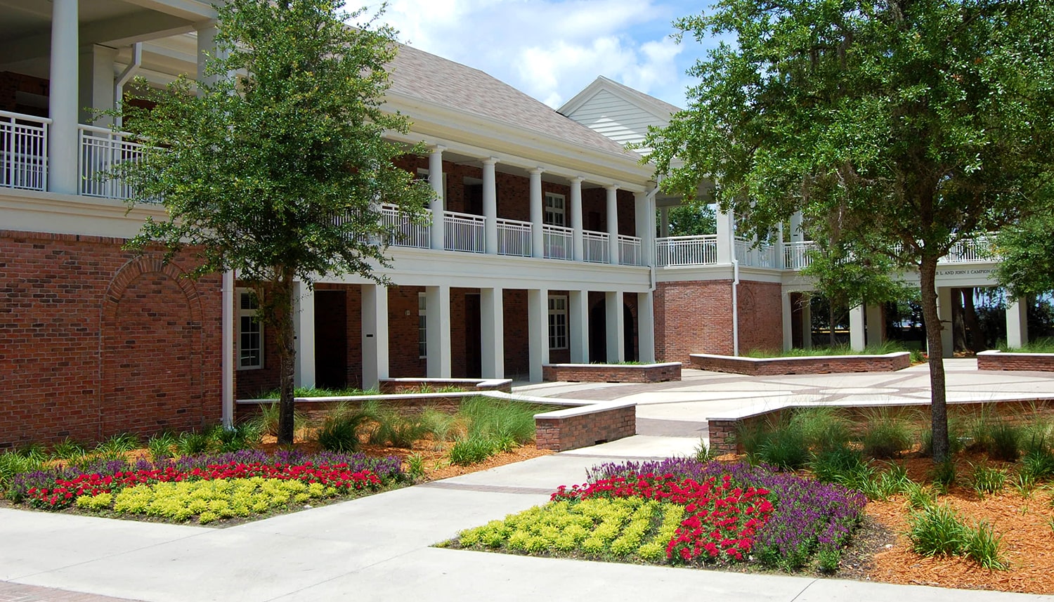 Homepage-facilities-big-Parks and Lastinger