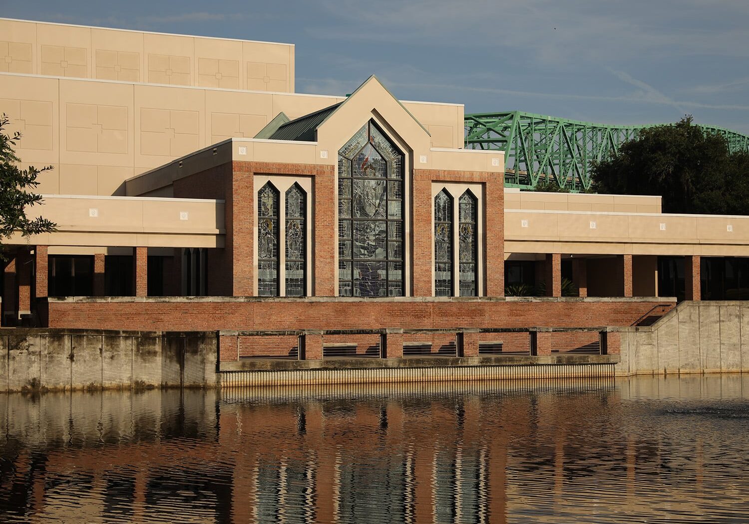 Homepage-facilities-gallery-Munnerlyn Center